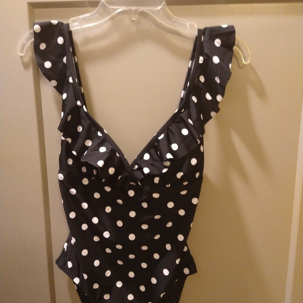 Woman's Black & White Polka dot Swimsuit Sz S New! Cruise & Pool '26